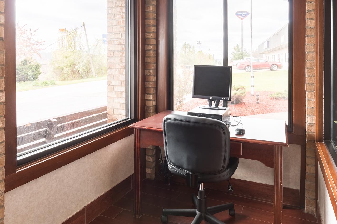 Q Express Inn & Suites - thumb 10