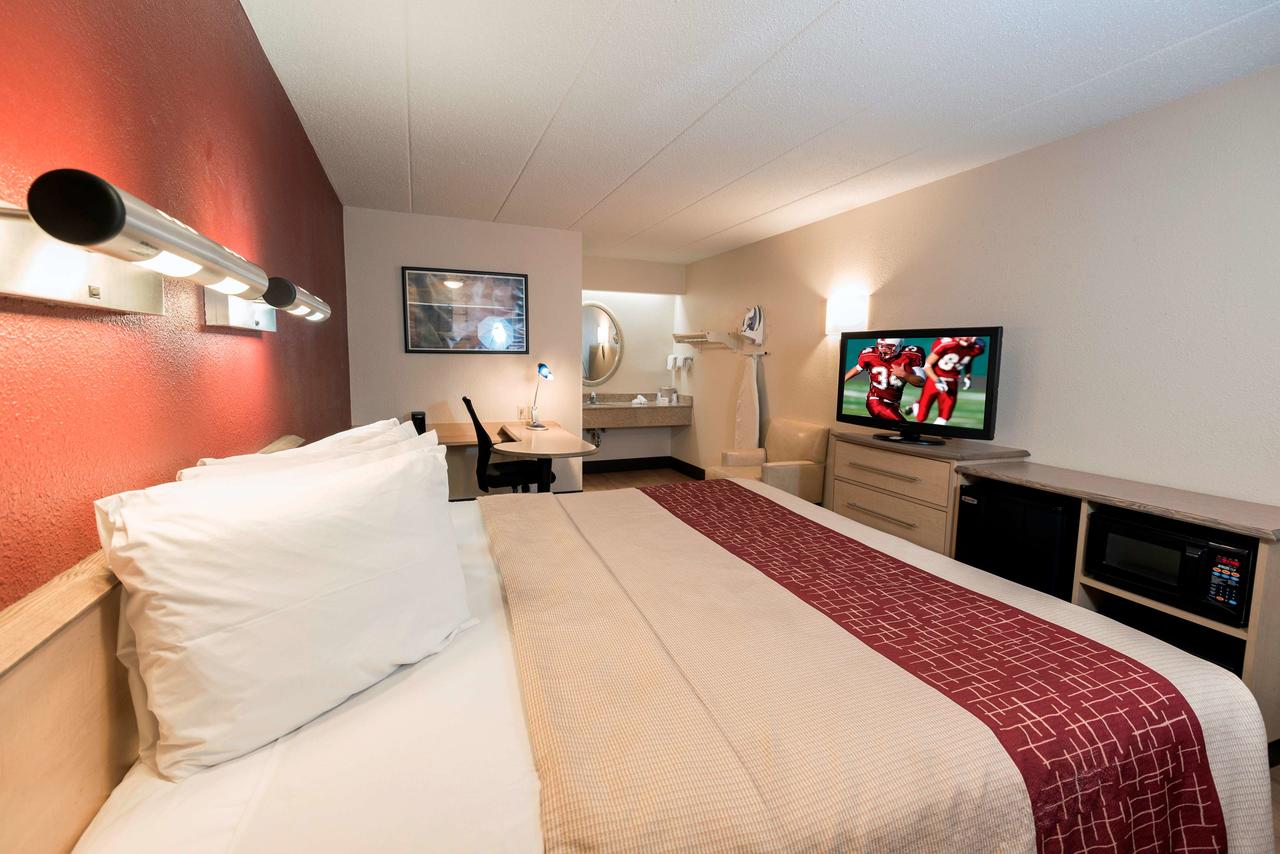 Red Roof Inn Parkersburg - thumb 2