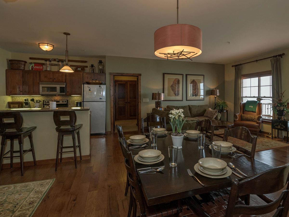 2 Br: Soaring Eagle 202 - thumb 13