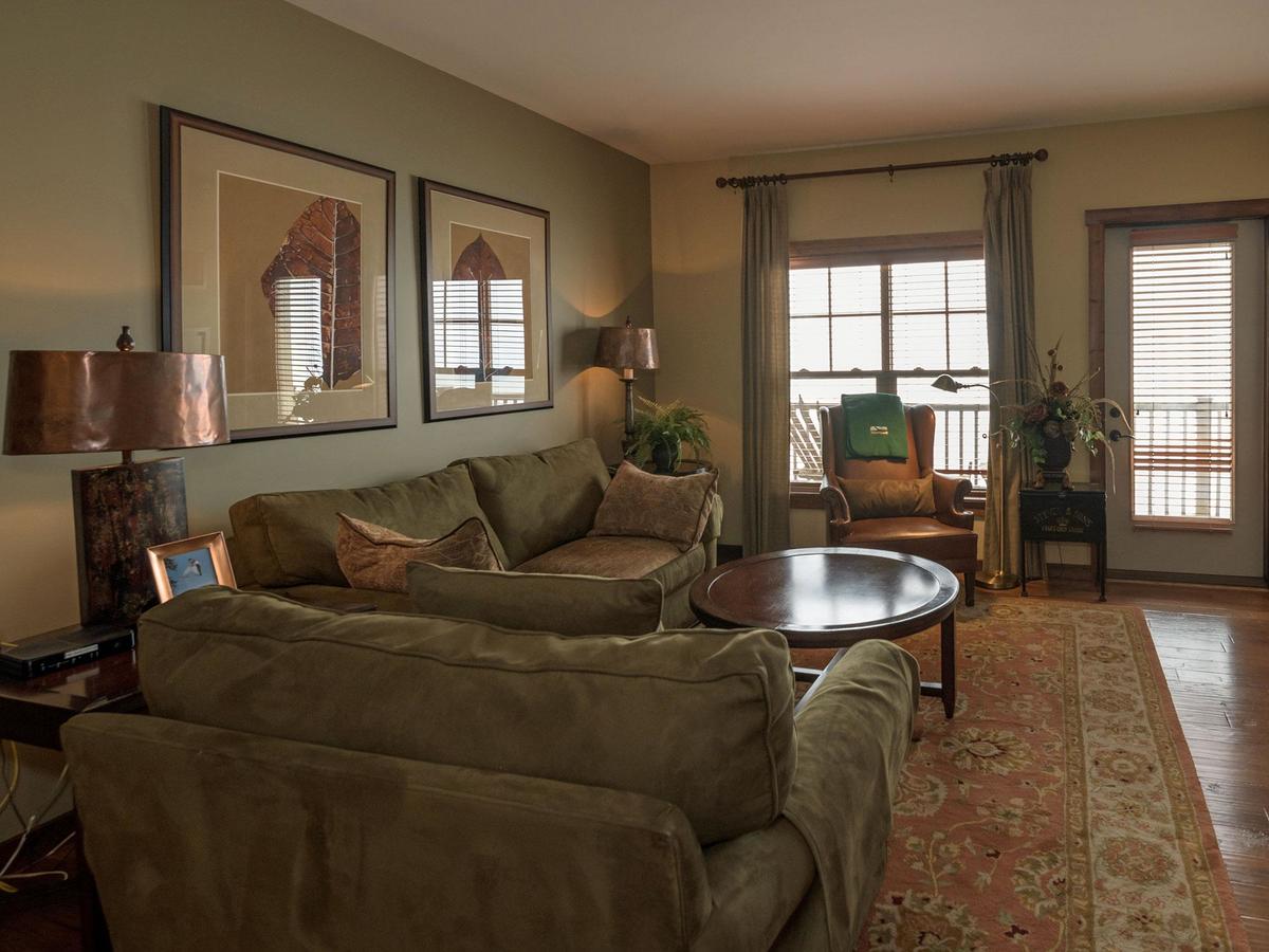 2 Br: Soaring Eagle 202 - thumb 3