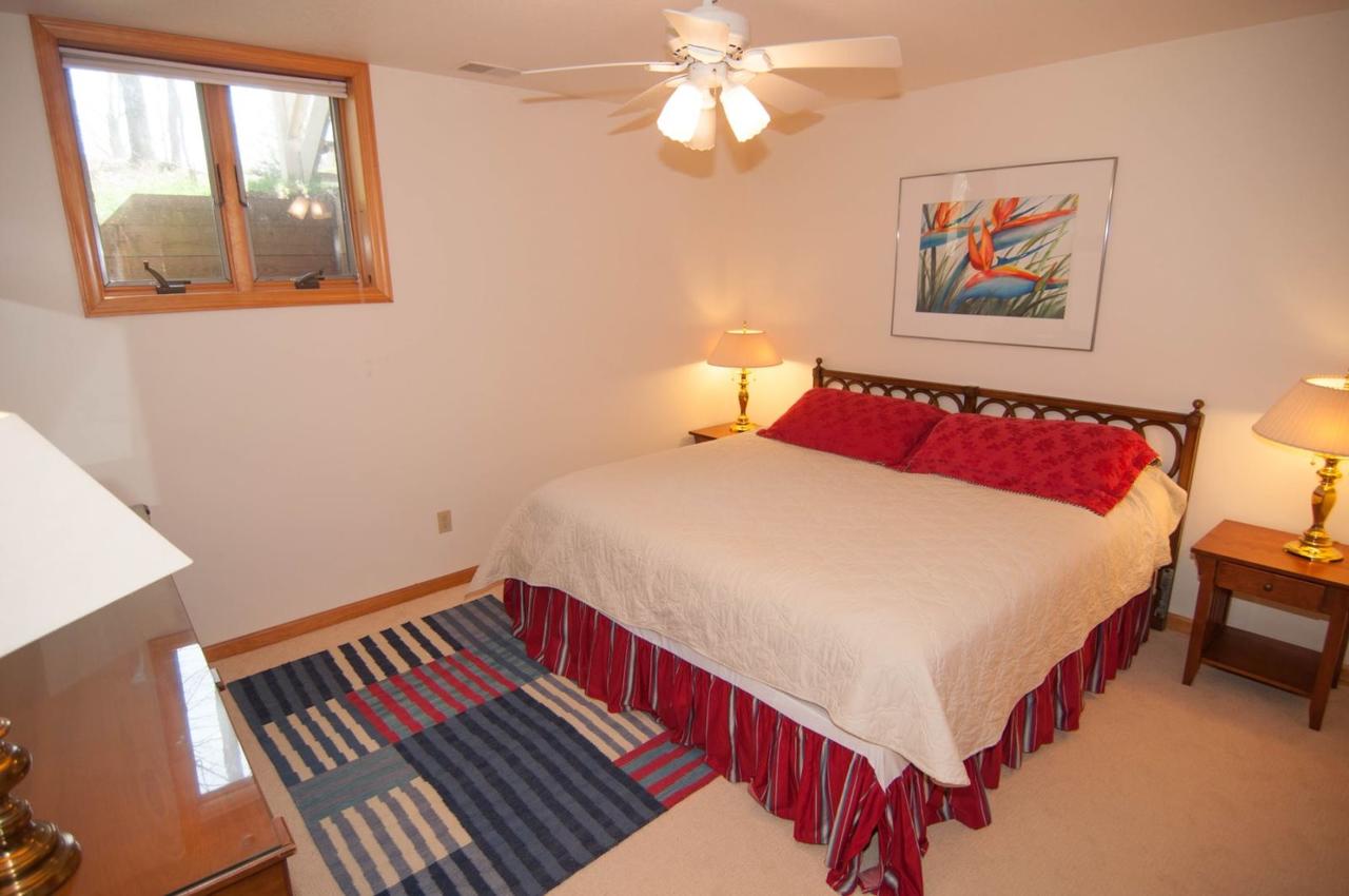 Woodland Pond - thumb 20