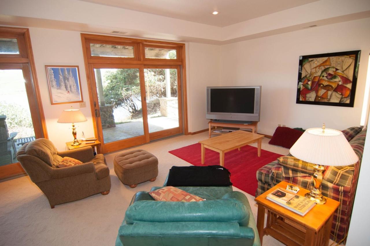 Woodland Pond - thumb 10