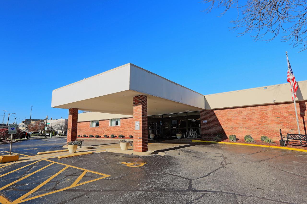 Wyndham Garden Kenosha - thumb 3