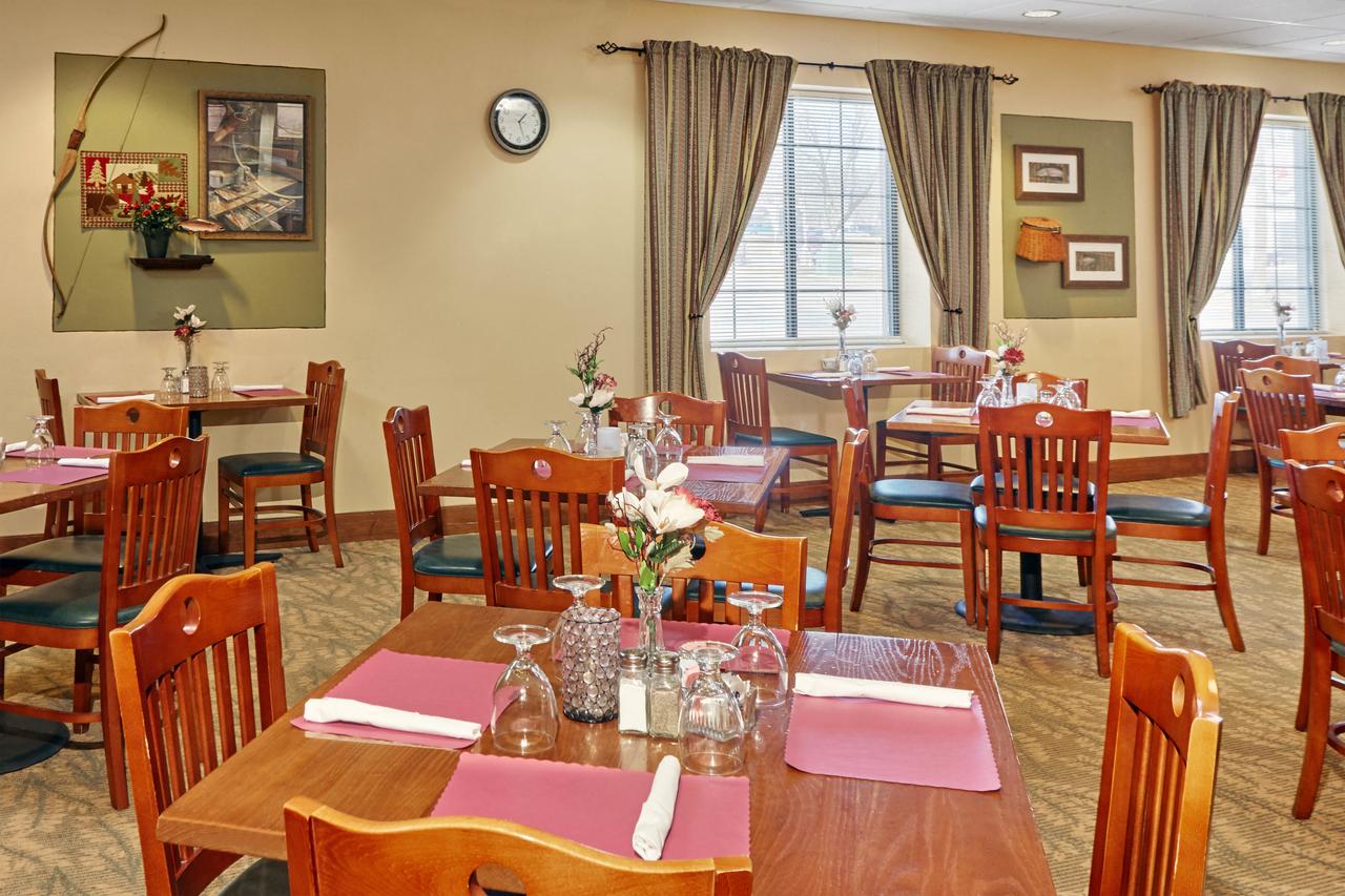 Howard Johnson Plaza By Wyndham Madison - thumb 12