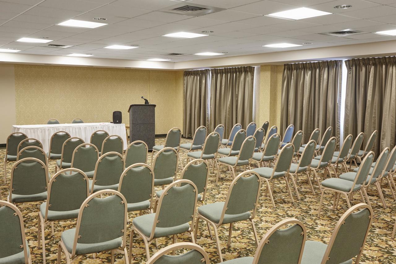 Howard Johnson Plaza By Wyndham Madison - thumb 17