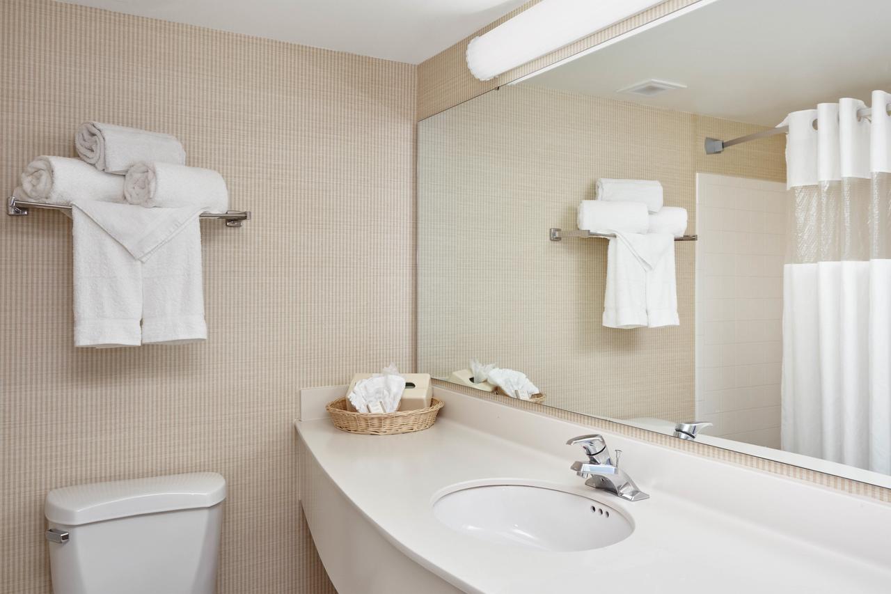 Howard Johnson Plaza By Wyndham Madison - thumb 21