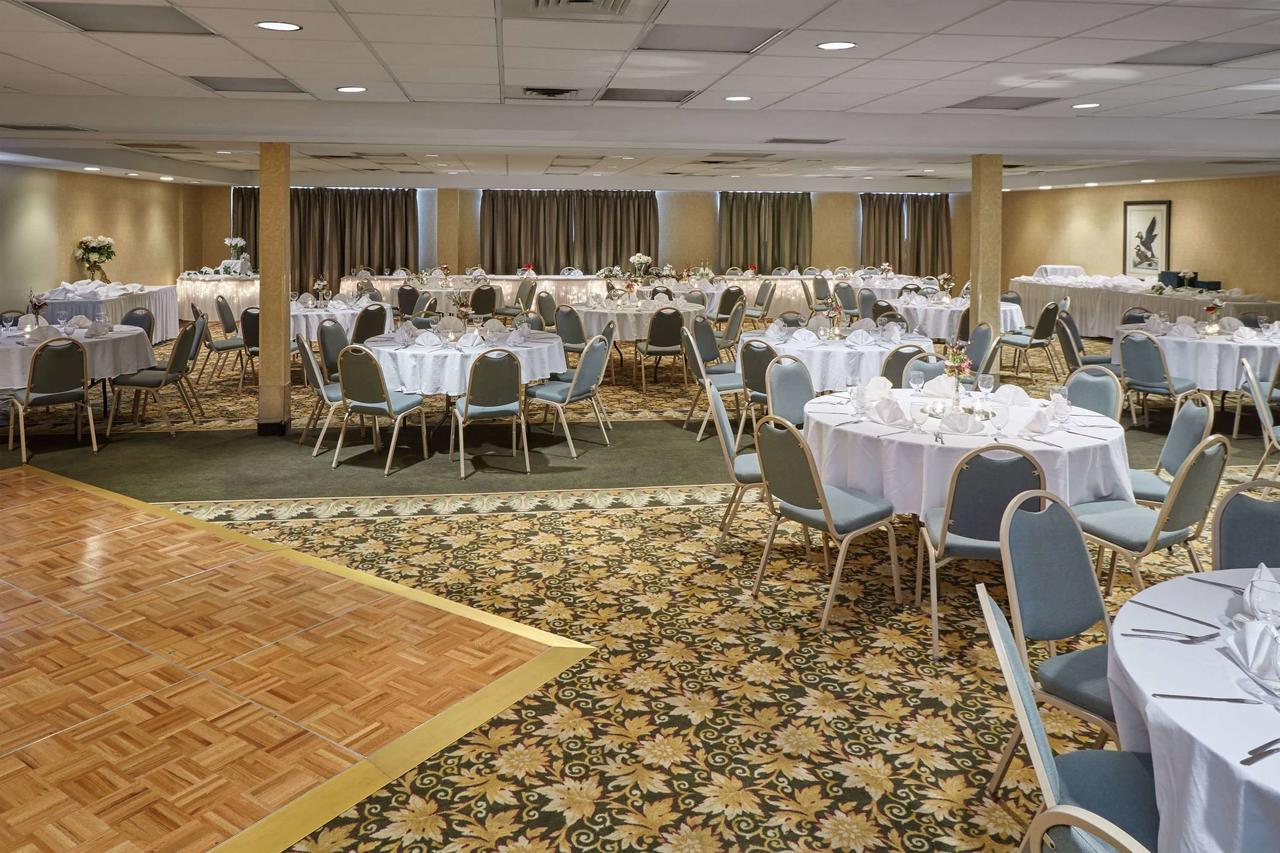 Howard Johnson Plaza By Wyndham Madison - thumb 33