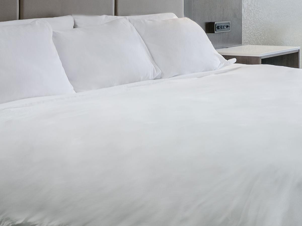 Radisson Hotel Milwaukee West - thumb 32