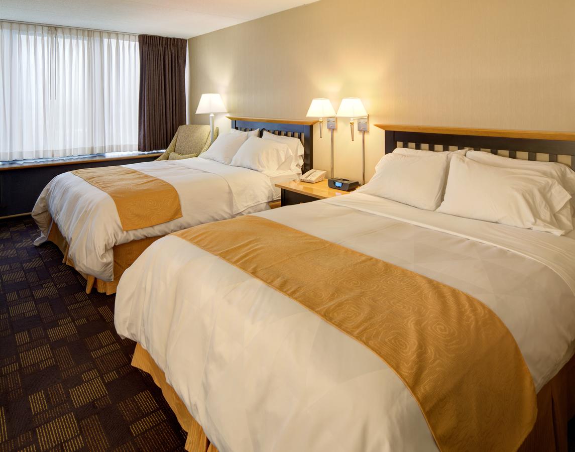 Radisson Hotel Milwaukee West - thumb 16