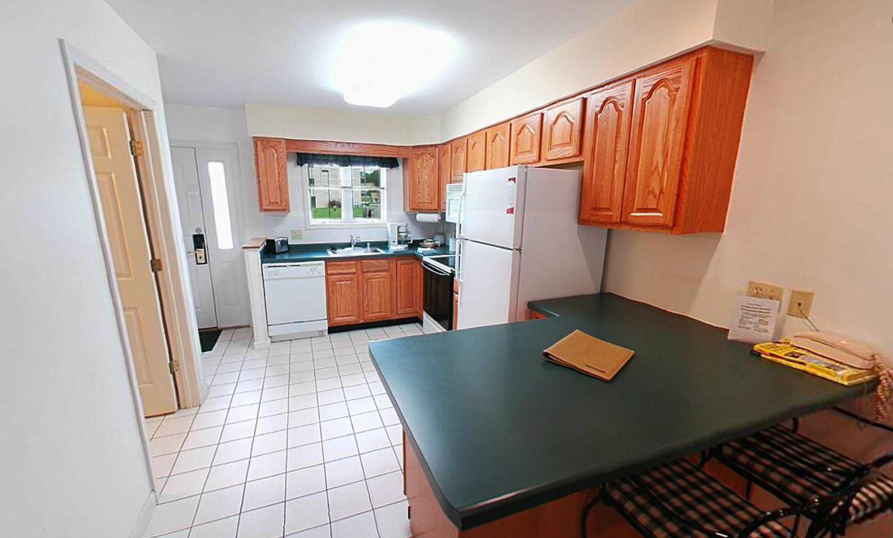 Mirror Lake And Tamarack - thumb 6