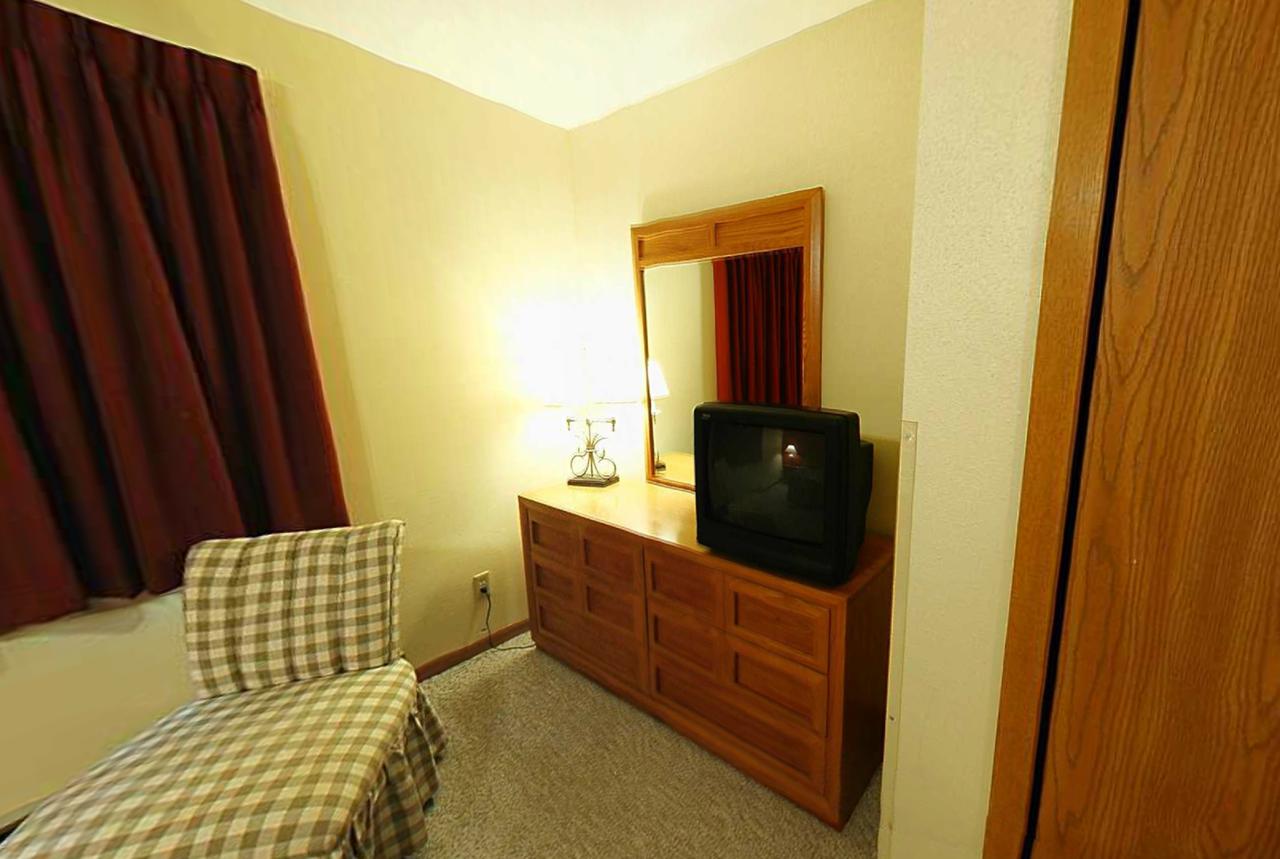 Mirror Lake And Tamarack - thumb 8