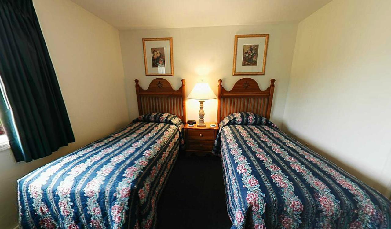 Mirror Lake And Tamarack - thumb 14