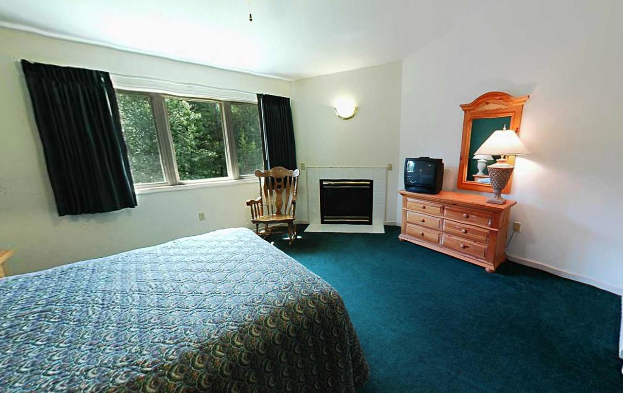 Mirror Lake And Tamarack - thumb 24