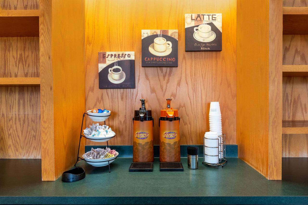 Days Inn & Suites By Wyndham Madison - thumb 36