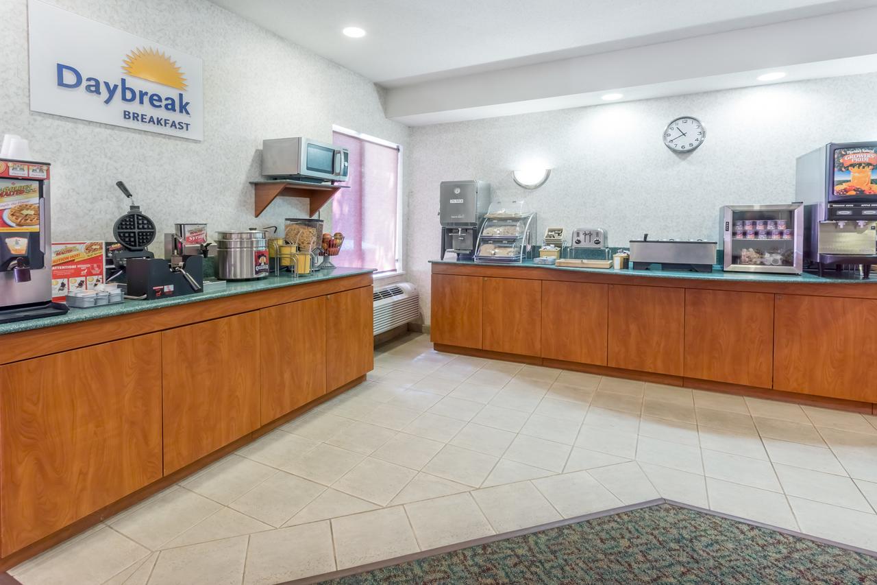 Days Inn & Suites By Wyndham Madison - thumb 4