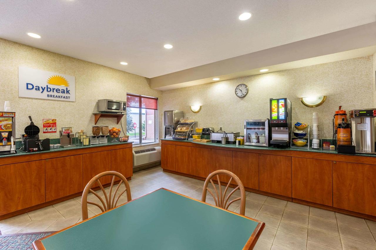 Days Inn & Suites By Wyndham Madison - thumb 24