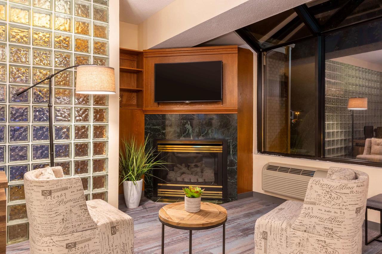 Days Inn & Suites By Wyndham Madison - thumb 22