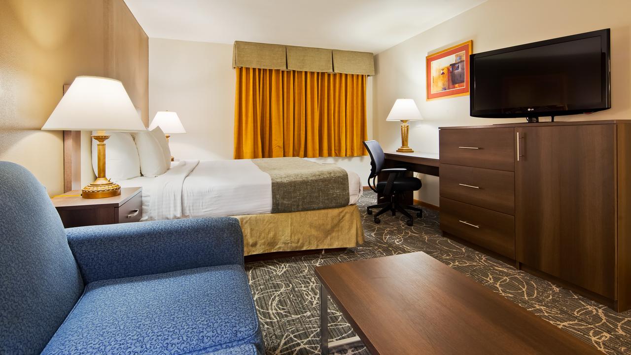 Best Western West Towne Suites - thumb 23
