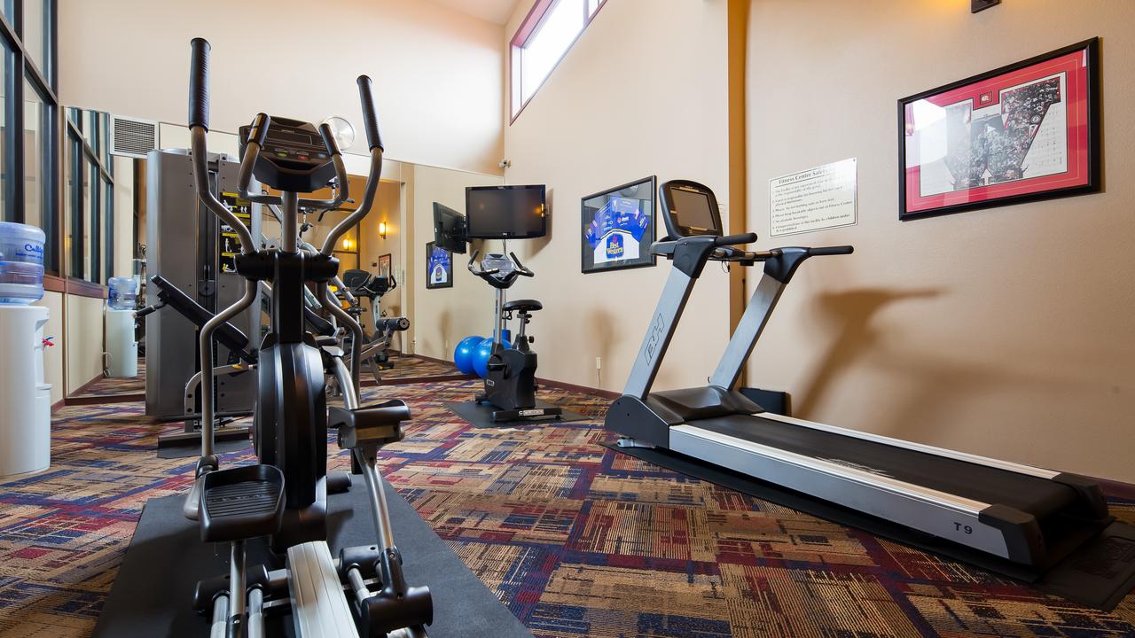 Best Western West Towne Suites - thumb 24