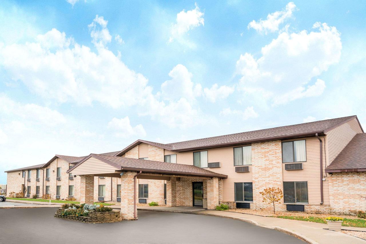 Days Inn By Wyndham Black River Falls - thumb 15