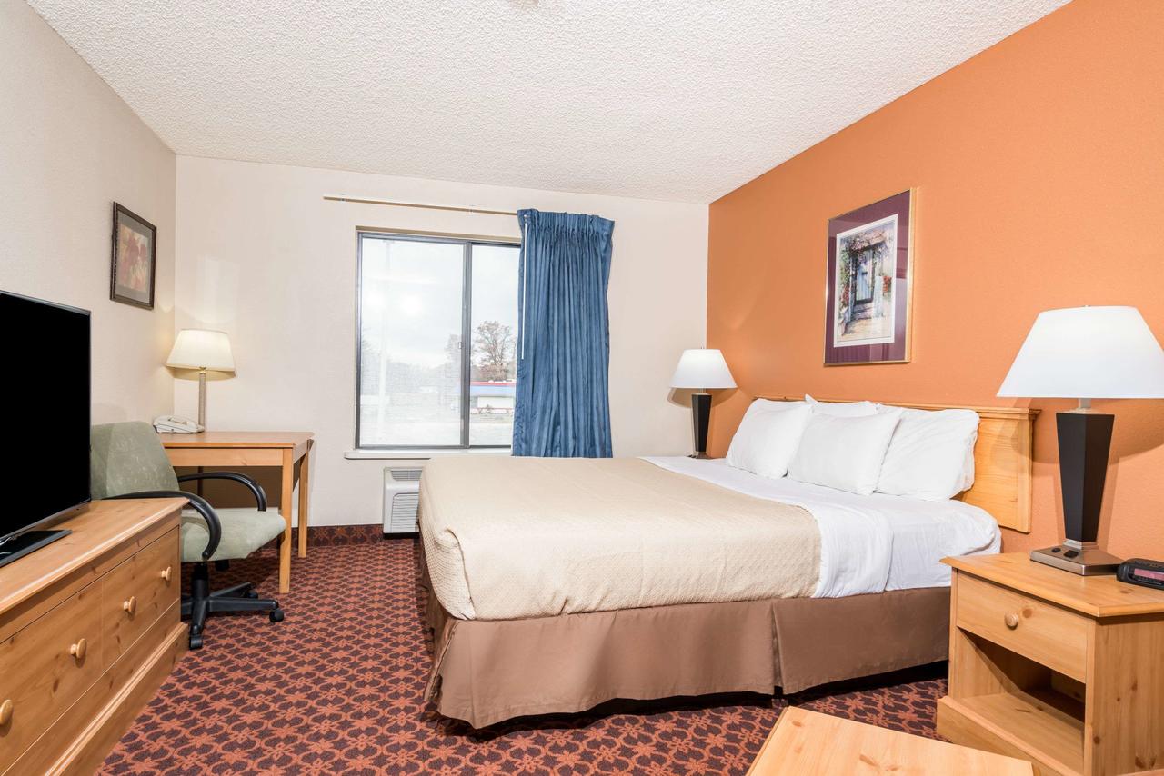 Days Inn By Wyndham Black River Falls - thumb 16