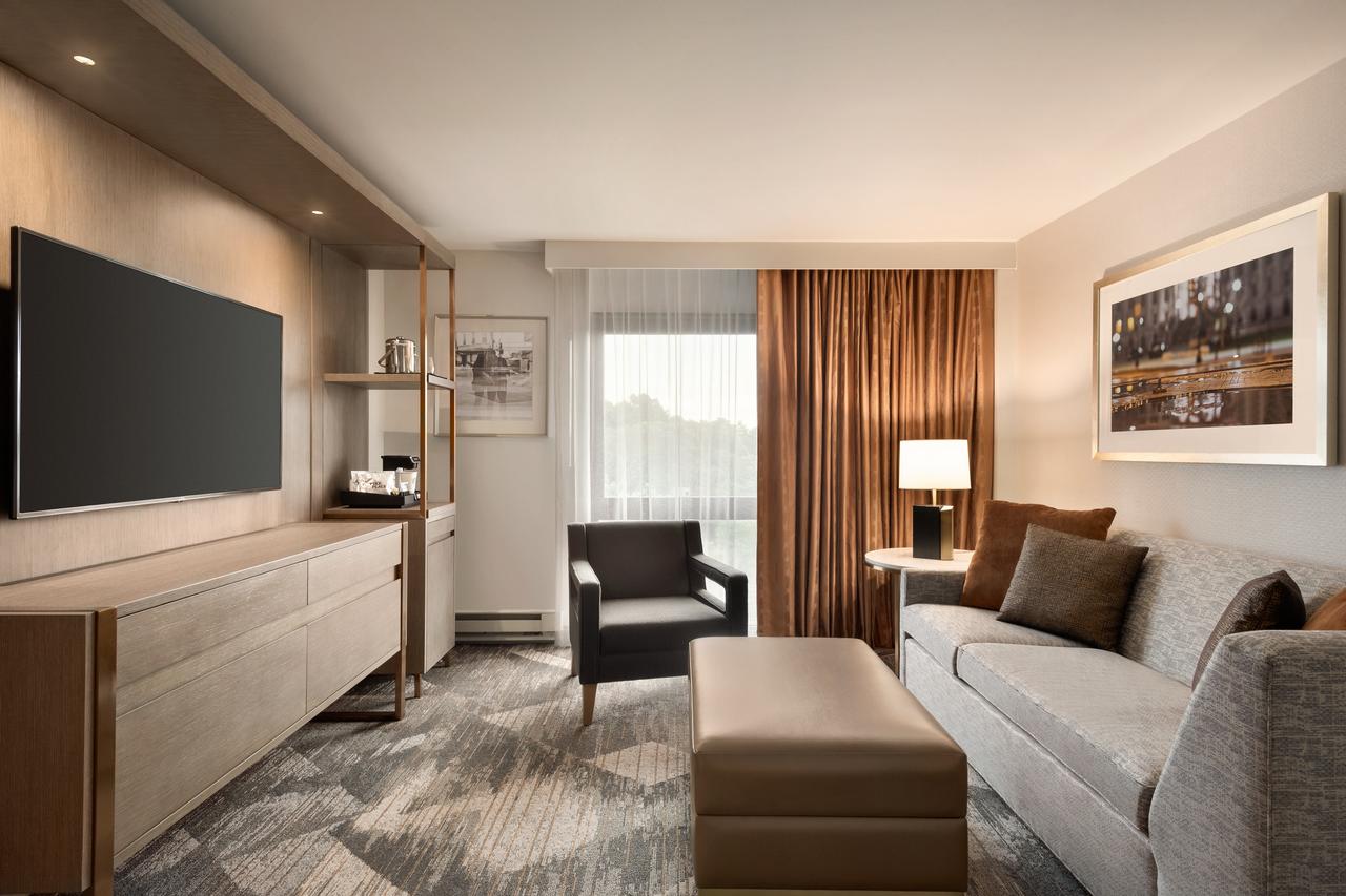 Sheraton Hotel Madison - thumb 23