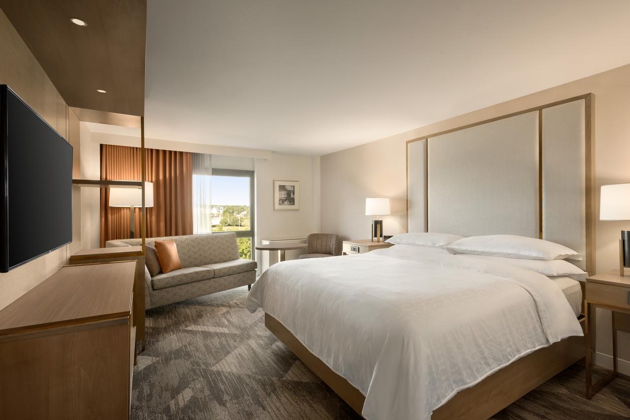 Sheraton Hotel Madison - thumb 2