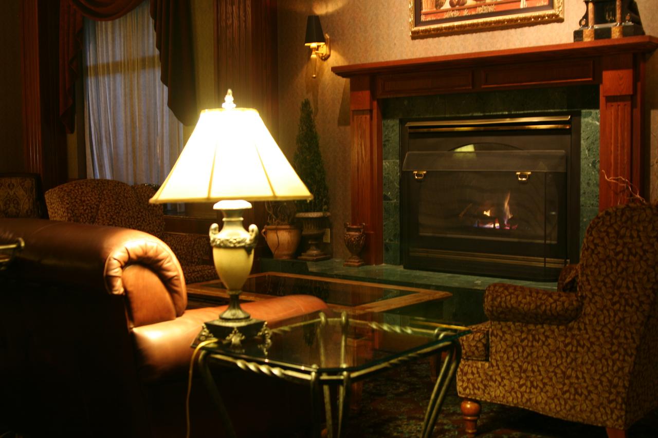 Holiday Inn Hotel & Suites Madison West - thumb 21