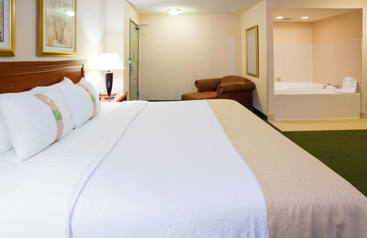 Holiday Inn Hotel & Suites Madison West - thumb 12