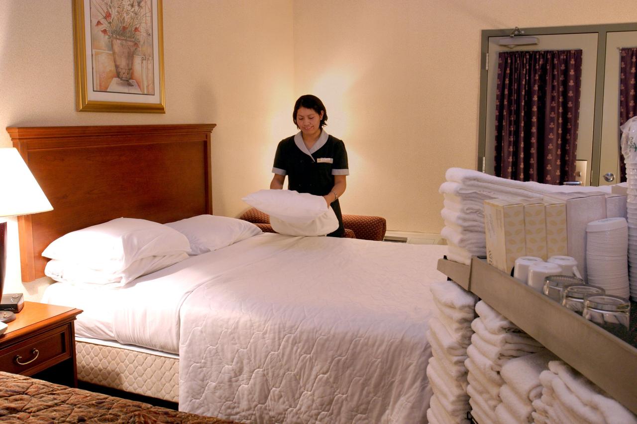 Holiday Inn Hotel & Suites Madison West - thumb 19