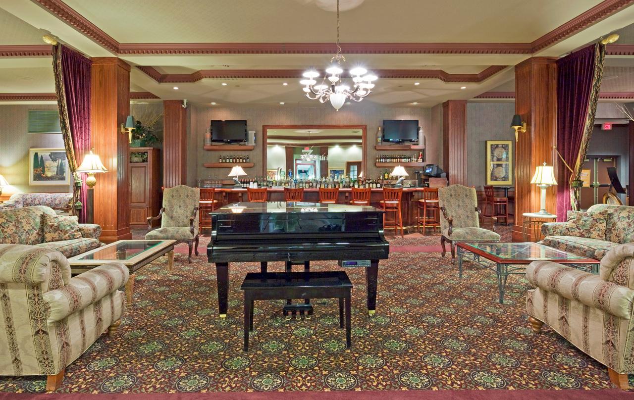 Holiday Inn Hotel & Suites Madison West - thumb 22