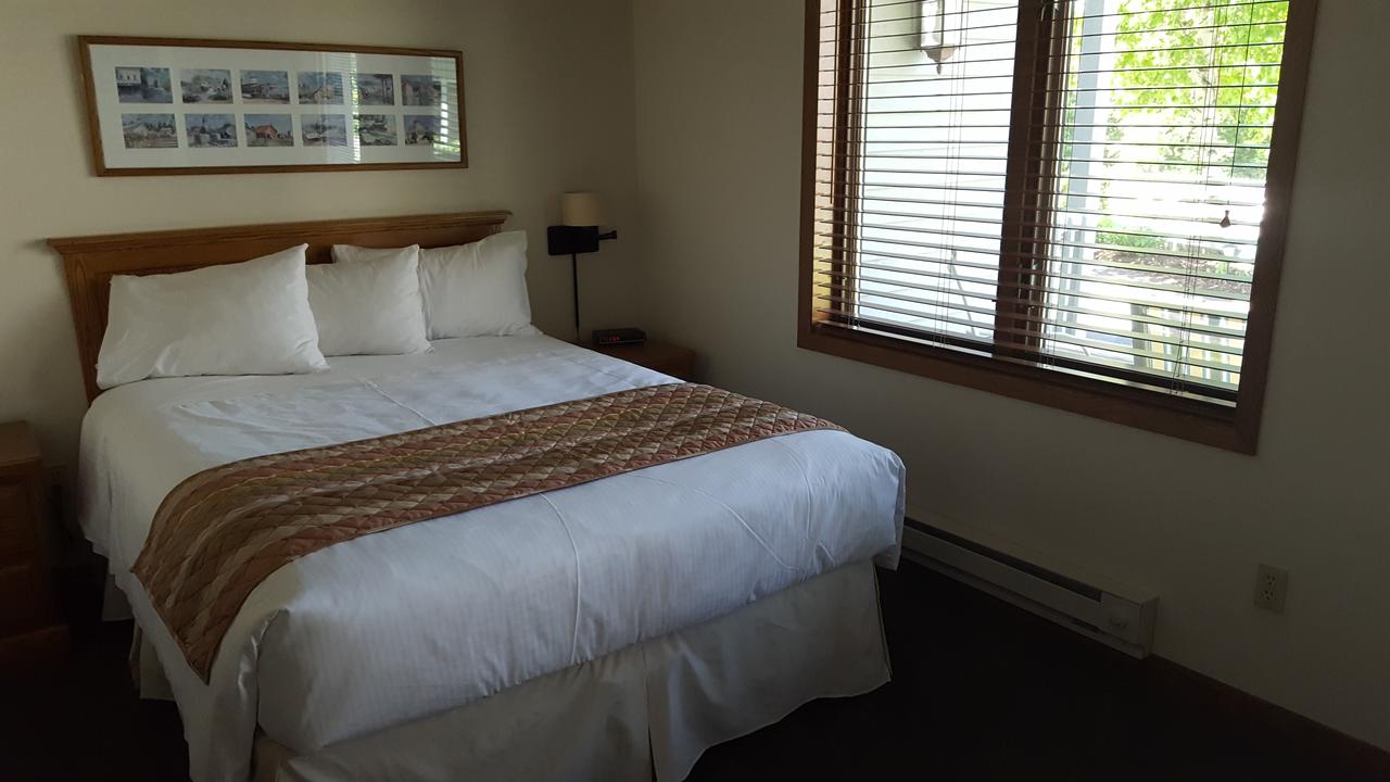 Evergreen Hill Condominiums - thumb 8