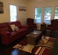 Charming Great Lakes Naval Graduation Sleeps 8 - USA Accommodation