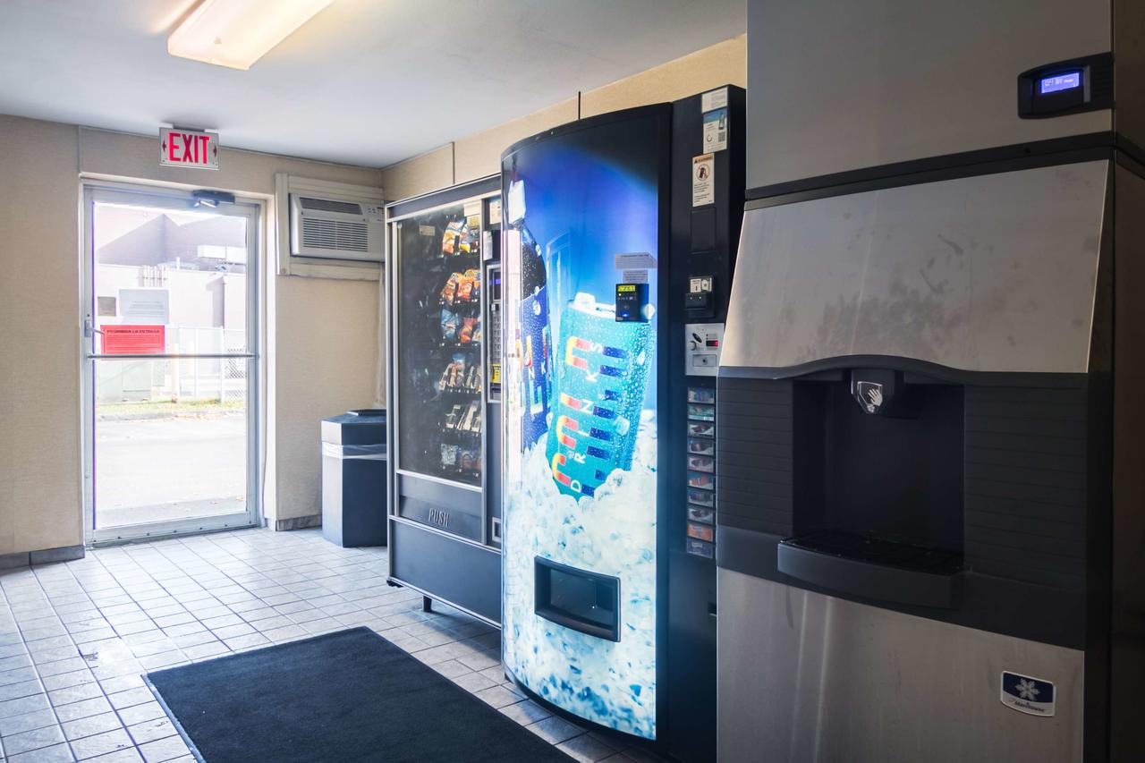 Motel 6 Madison East - thumb 10