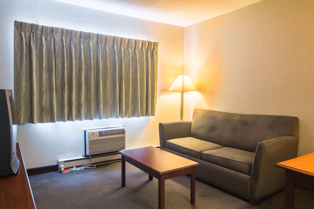 Motel 6 Madison East - thumb 14