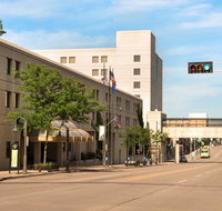 Red Lion Hotel Paper Valley - USA Accommodation