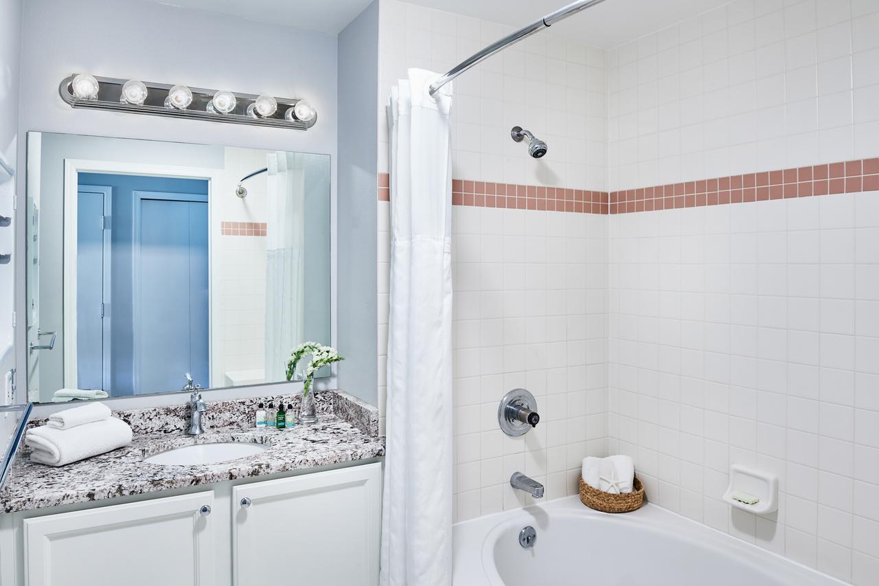 The Cove Of Lake Geneva - thumb 18