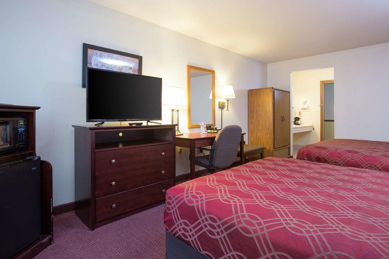 Econo Lodge Merrill - thumb 17