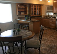 Modern Great Lakes Naval Graduation - Sleeps 10 - USA Accommodation