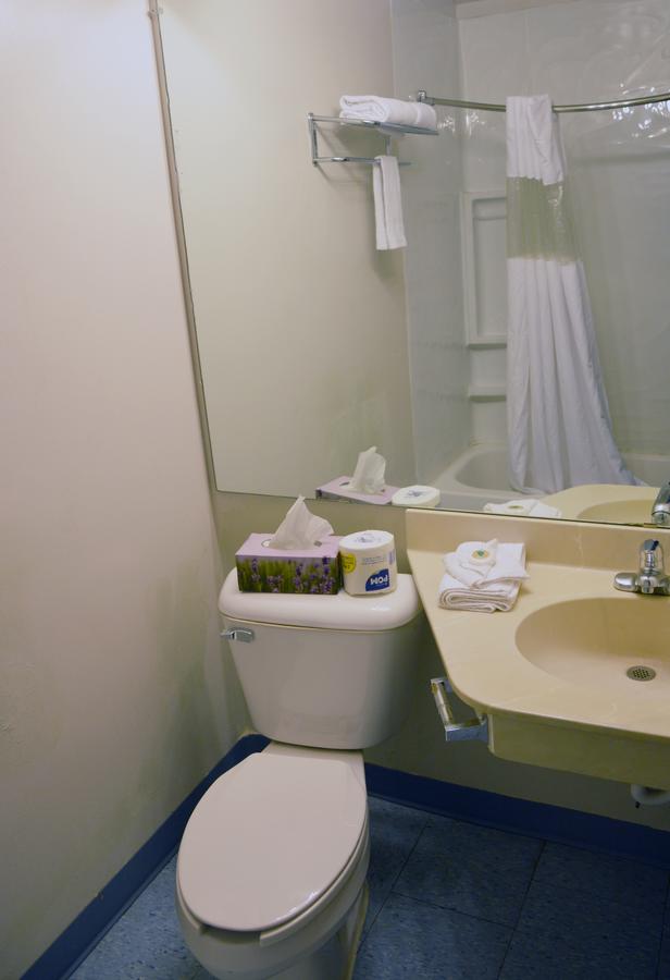 Travelodge By Wyndham Milwaukee - thumb 30