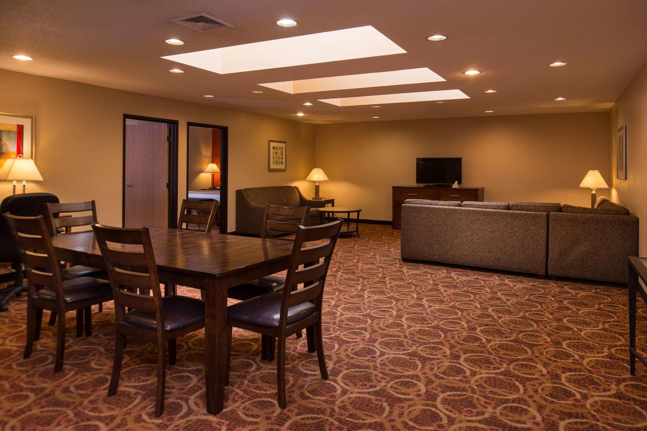 Best Western Ambassador Inn & Suites - thumb 14