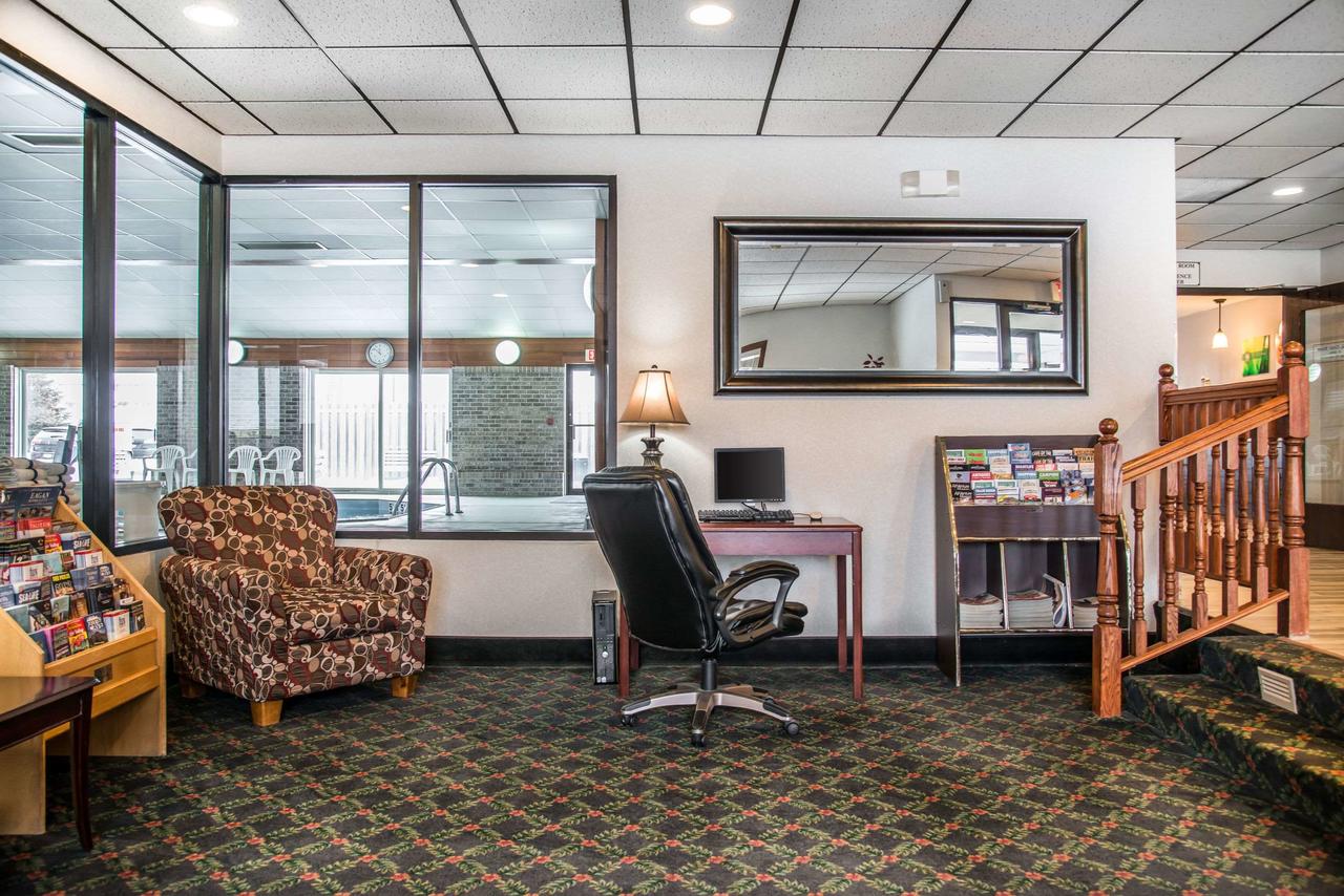 Quality Inn Hudson - thumb 17