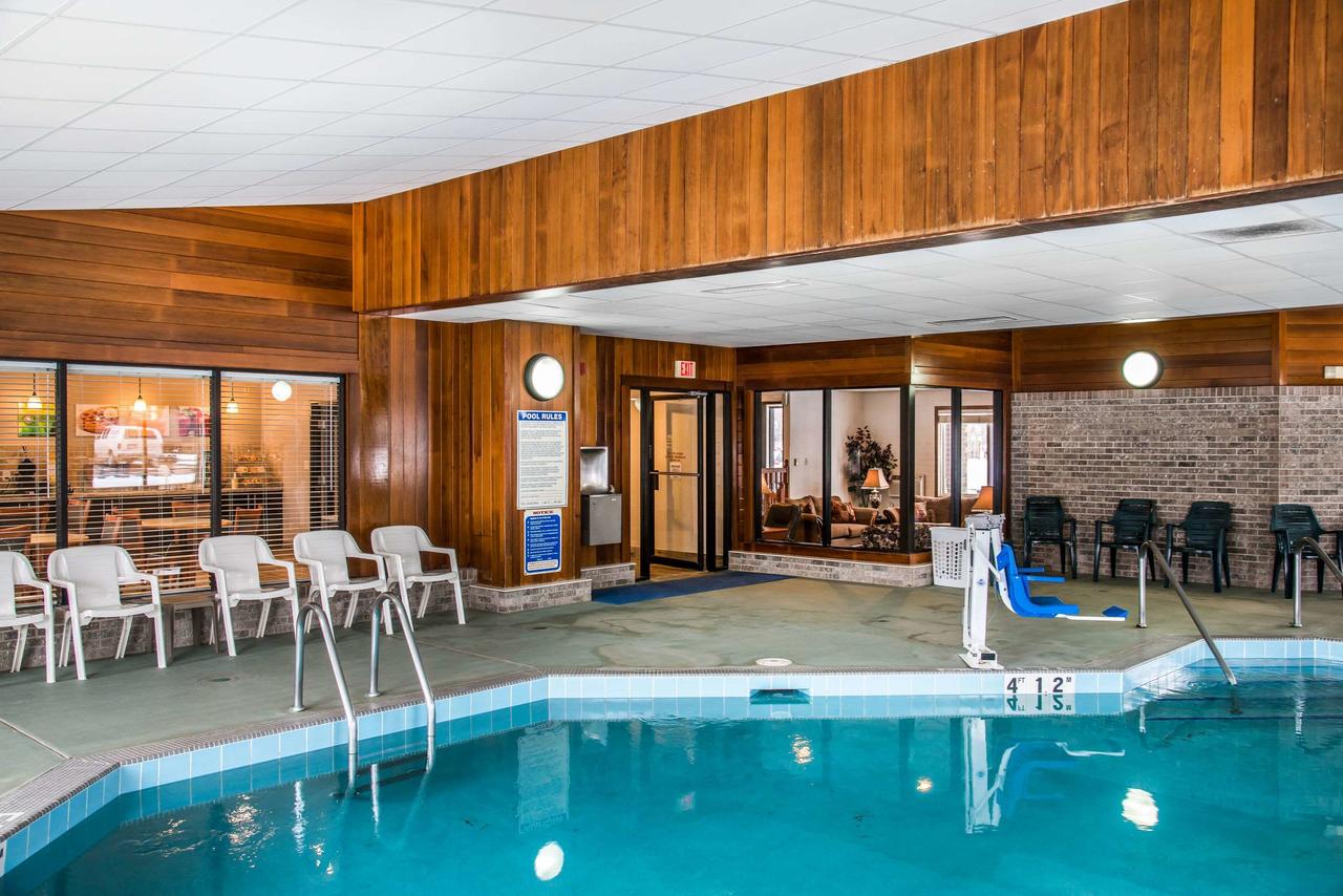 Quality Inn Hudson - thumb 14