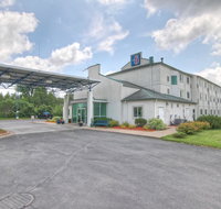 Motel 6 Menomonie - Tourism Bookings