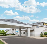 Super 8 by Wyndham Verona/Madison - USA Accommodation