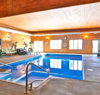 AmeriVu Inn  Suites New Richmond - Hotels Santiago