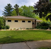 Newly Renovated Family Home - USA Accommodation