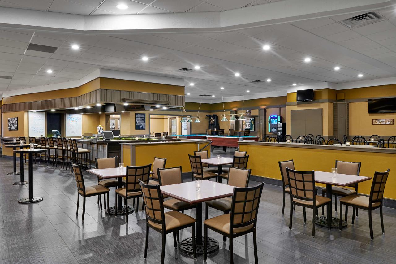 Best Western Plus Milwaukee Airport Hotel & Conference Center - thumb 20