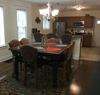 Heavenly Great Lakes Naval Graduation - Sleeps 6 - USA Accommodation