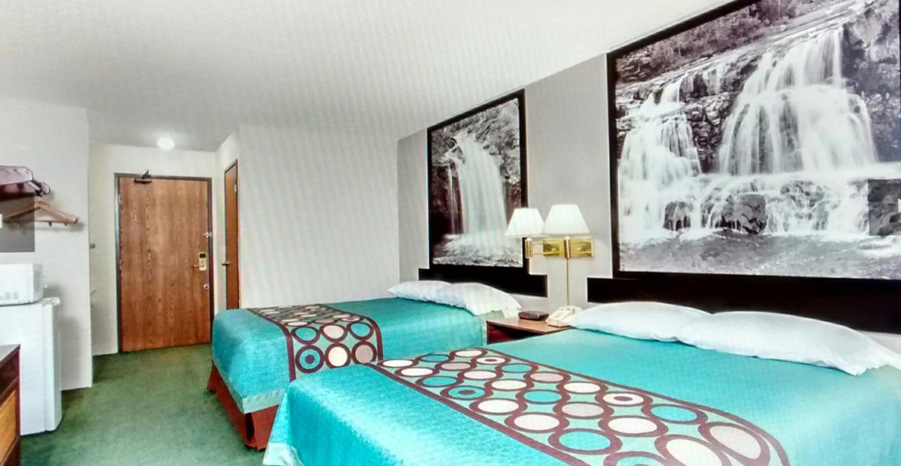 Super 8 By Wyndham Reedsburg - thumb 7